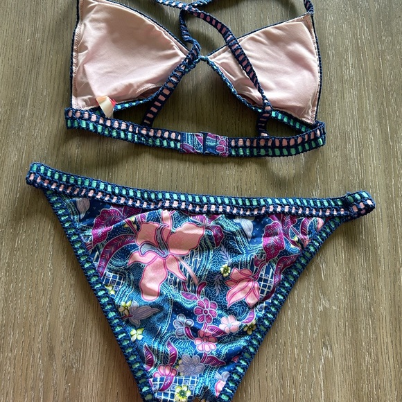 Victoria's Secret Multicolor Bikini - Picture 4 of 6
